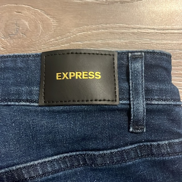 Express Curvy Skinny High Rise Dark Wash Jeans - Picture 6 of 6